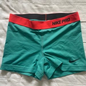 Nike Spandex size m shorts